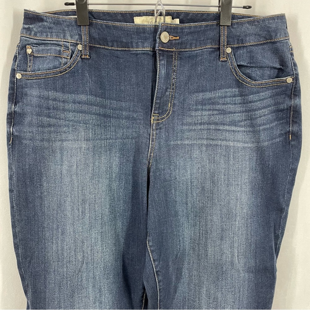 Torrid Girlfriend Medium Wash High Rise Cropped Tapered Leg Slim Fit Blue 20 - Picture 4 of 16